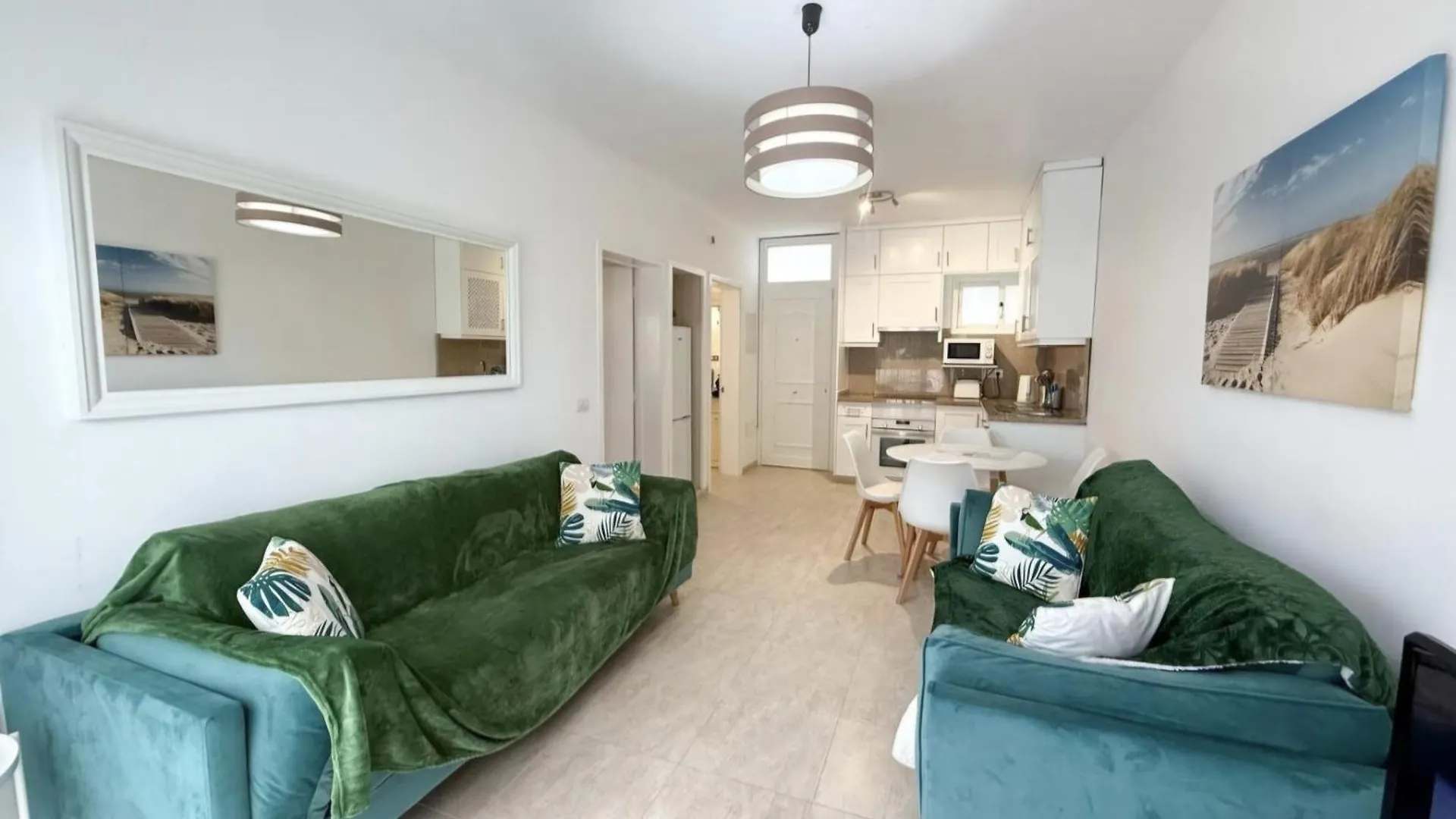 Apartment Eureka Big Terrace And Pool コスタ・デル・シレンチオ スペイン