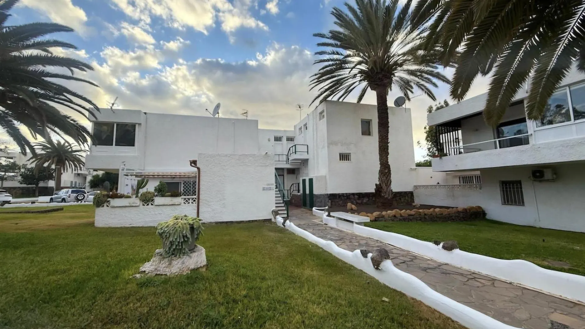 Apartment Eureka Big Terrace And Pool Costa Del Silencio